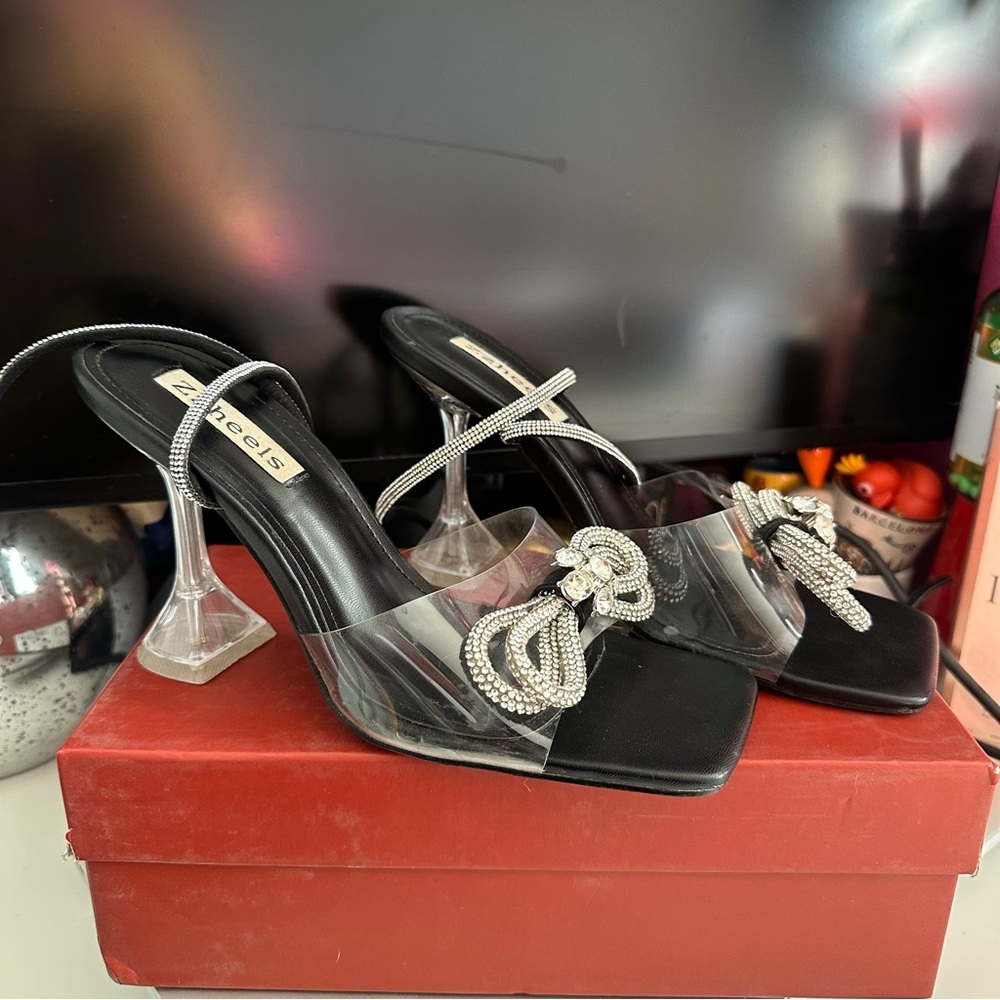 Women's Heels in Black with Clear & Silver details size 7.5